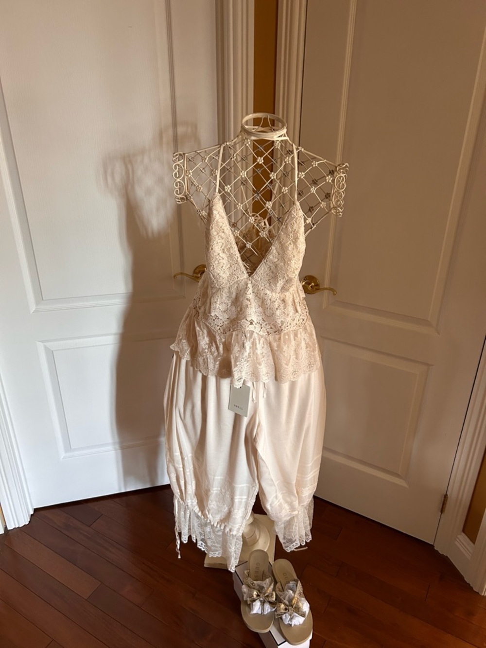 Spell Cream Lace Pants size XL new with tags